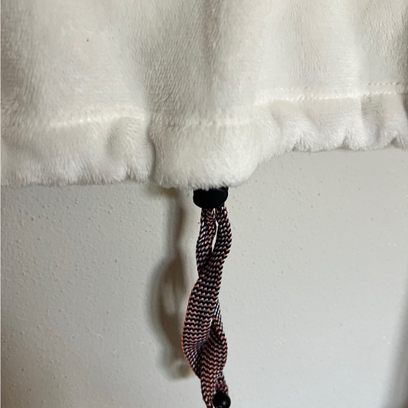 Urban Outfitters Soft White Jacket - Picture 4 of 4